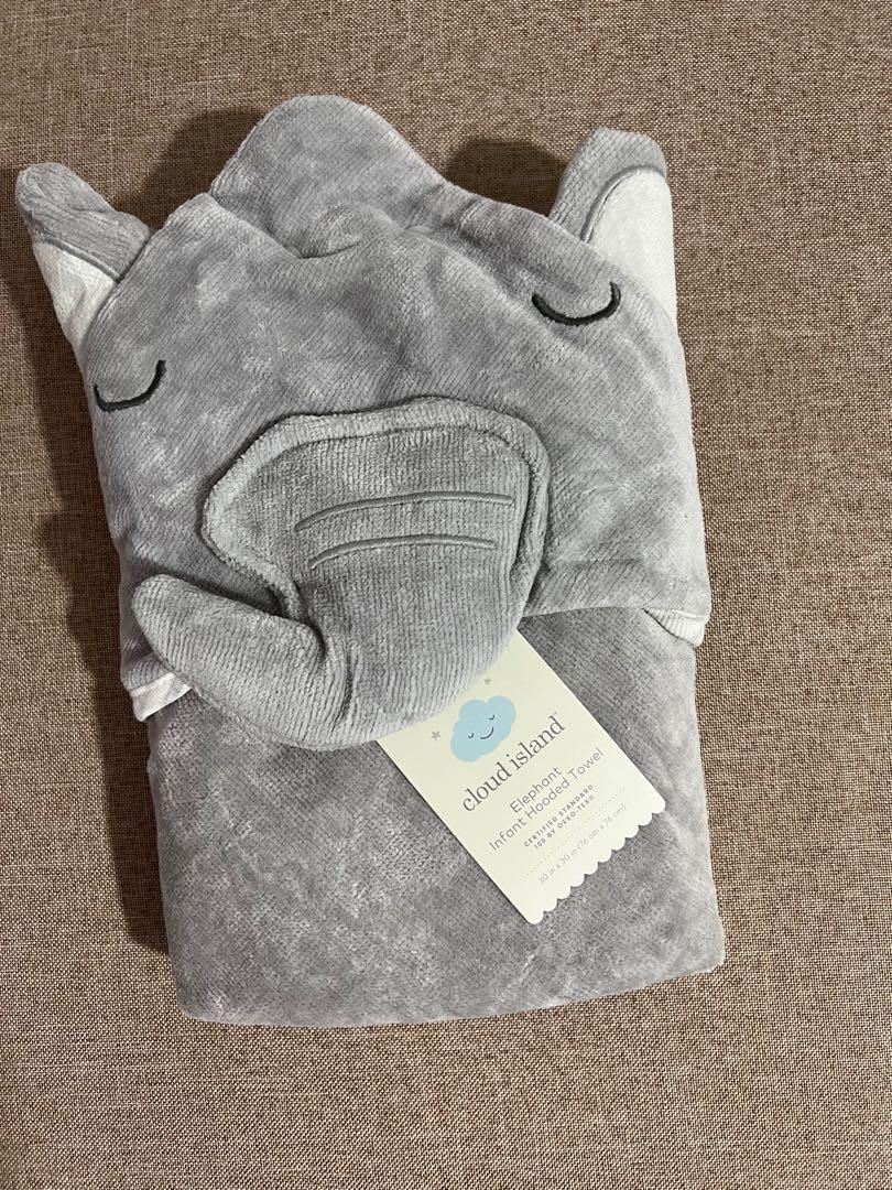 Cloud island 2025 hooded towel