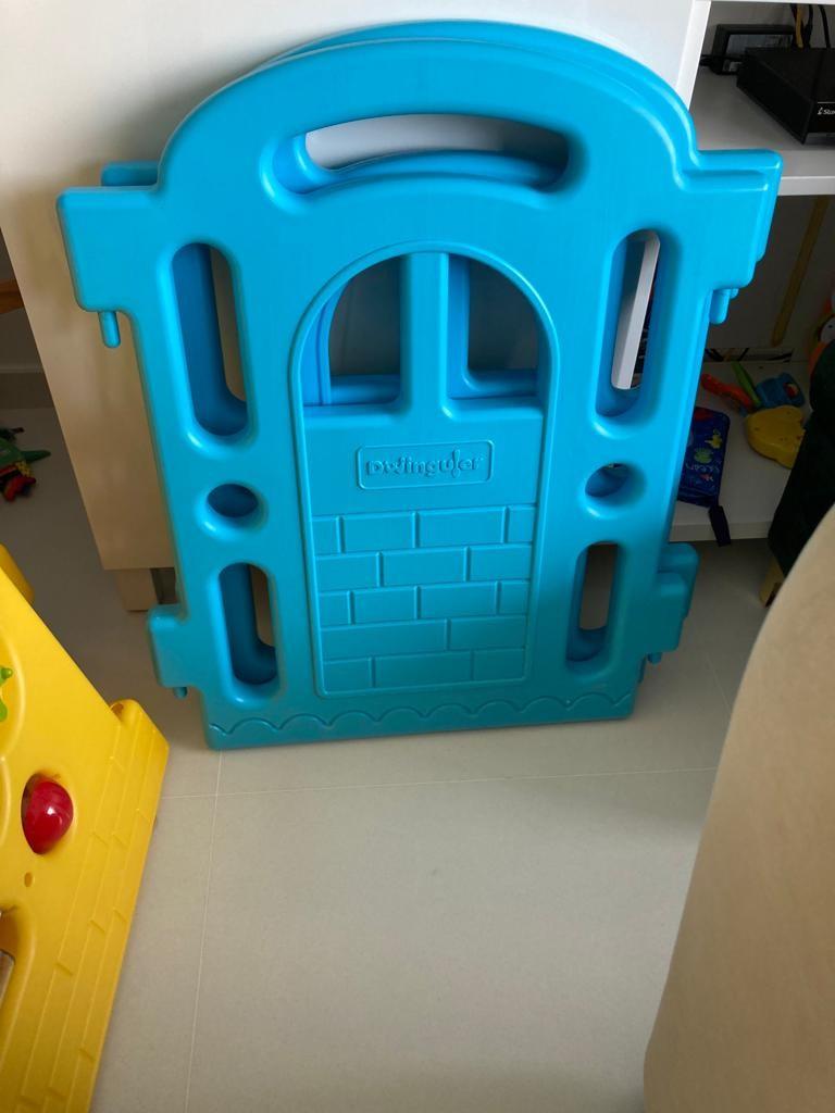 Dwinguler Baby Castle Playpen, Babies & Kids, Infant Playtime on Carousell