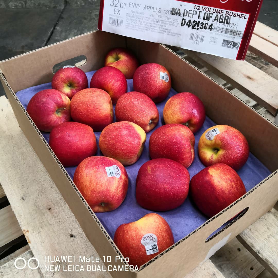 Envy Apple, Food & Drinks, Fresh Produce on Carousell