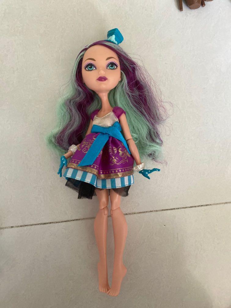 ❤️Ever After High Rosabella Beauty Epic Winter Doll Mattel❤️