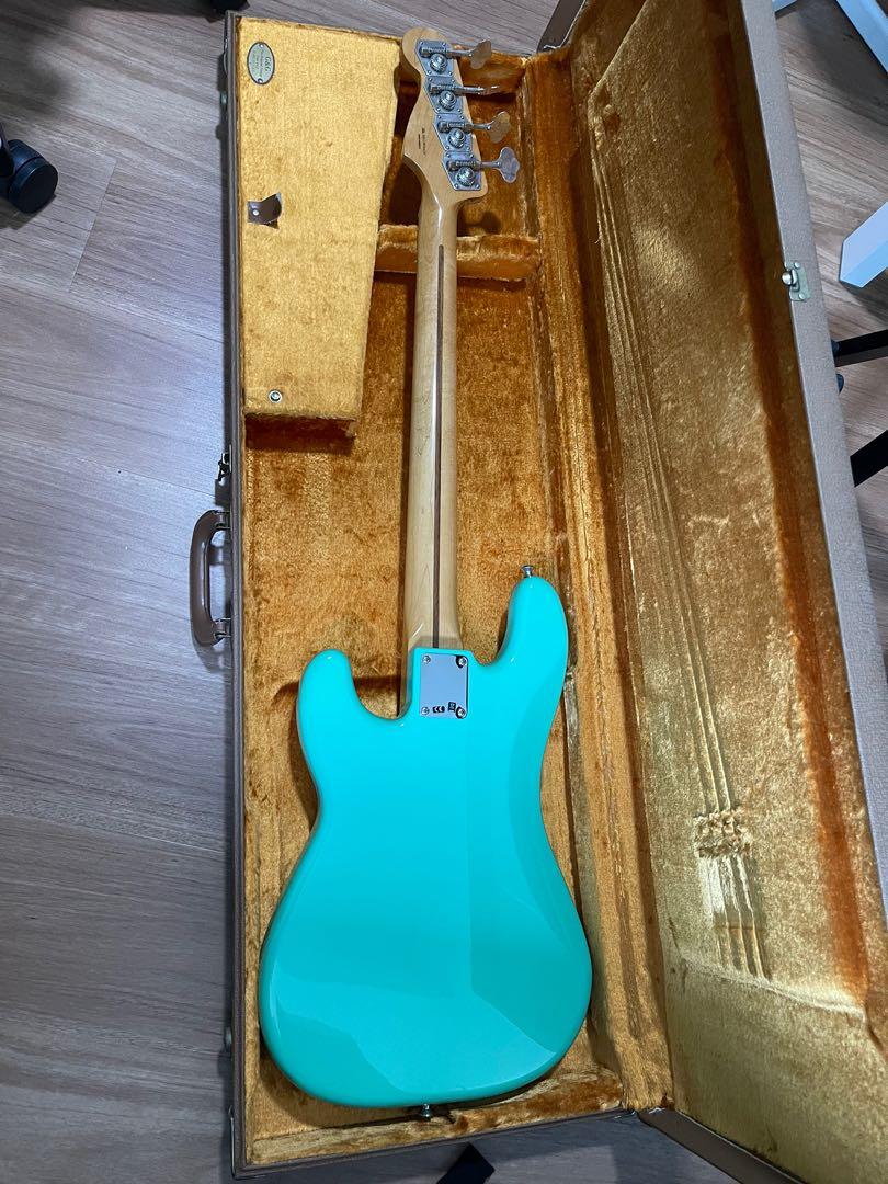 Fender Vintera Precision Bass, Hobbies & Toys, Music & Media, Musical