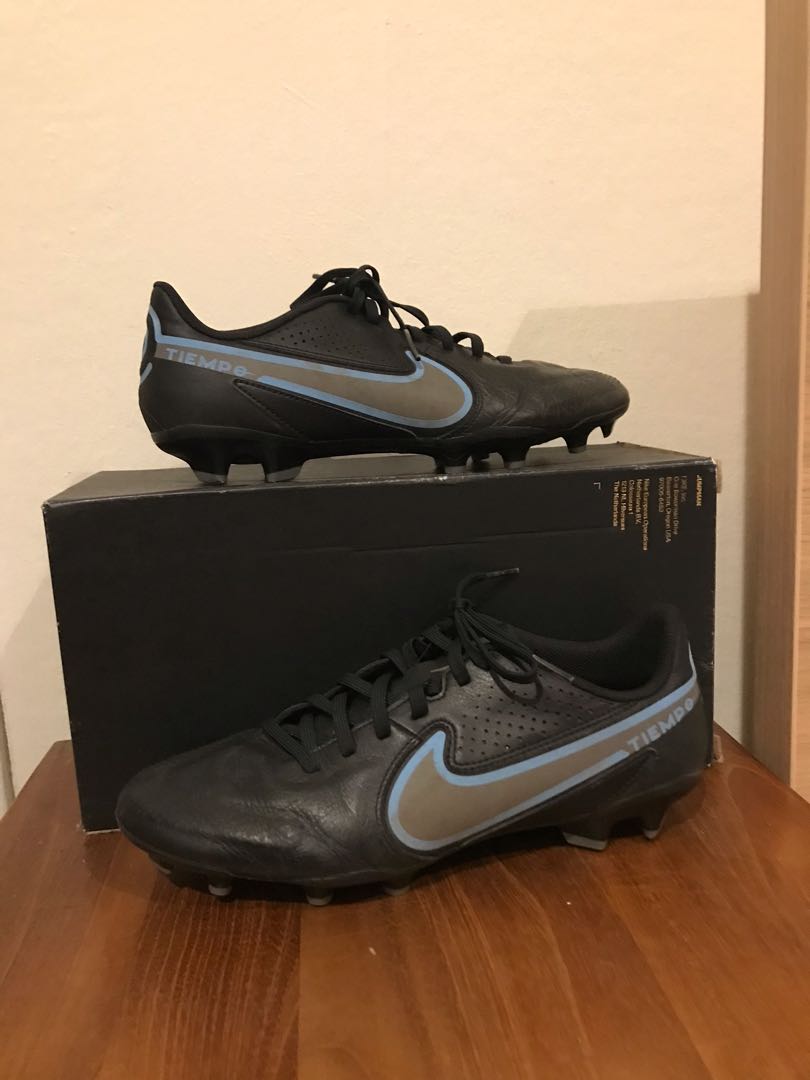 Nike Football boots, Men's Fashion, Footwear, Sneakers on Carousell