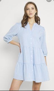 (Category: ) located in . Submitted by burstingwardrobe (Listing ID 1165899706, Image 1). Description: .