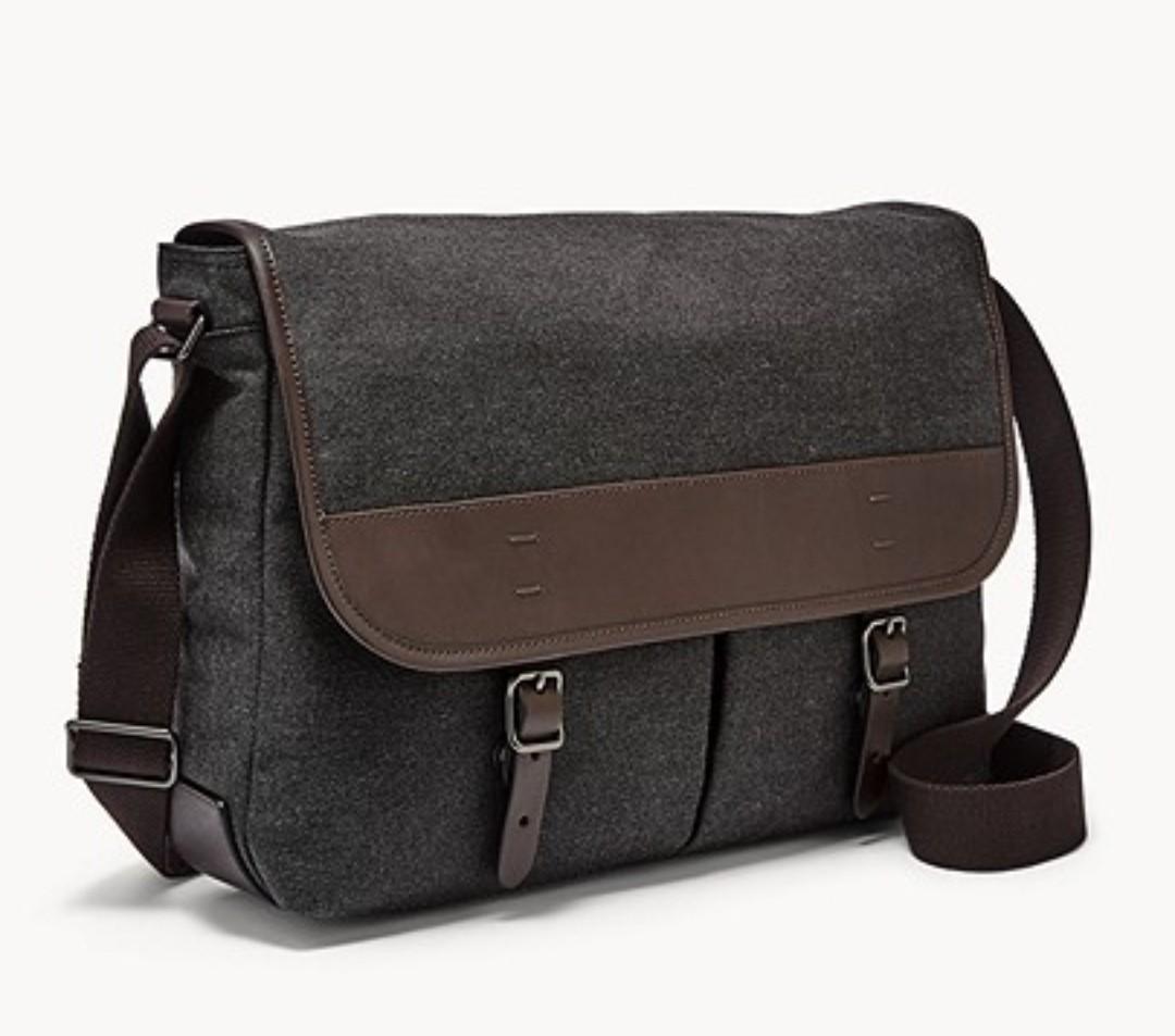Fossil Buckner Messenger bag. Used