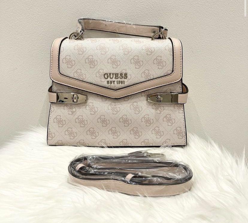 Guess Bag New 2022 , Fesyen Wanita, Tas & Dompet di Carousell