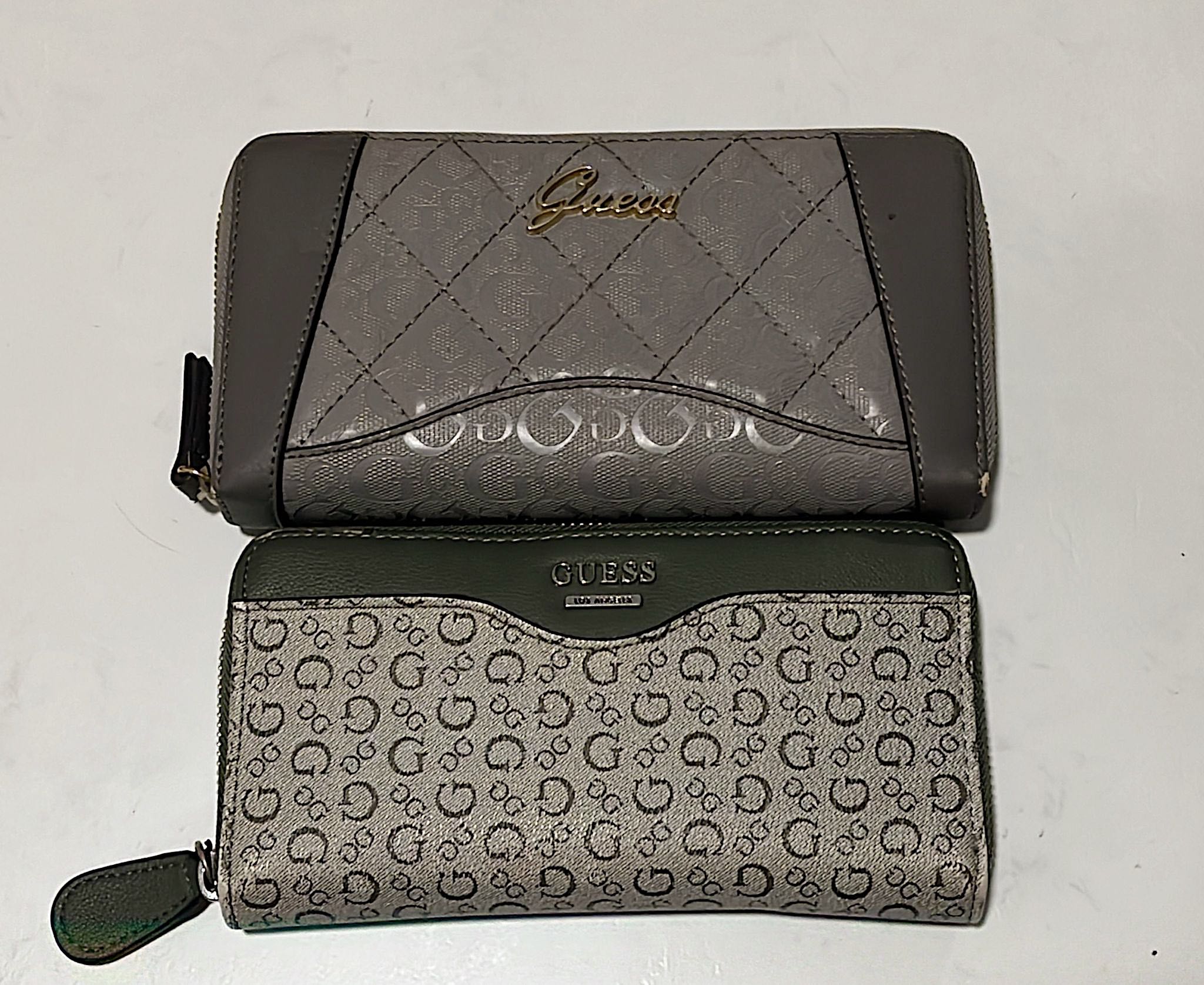 GUESS WALLET, Women's Fashion, Bags & Wallets, Wallets & Card Holders on Carousell