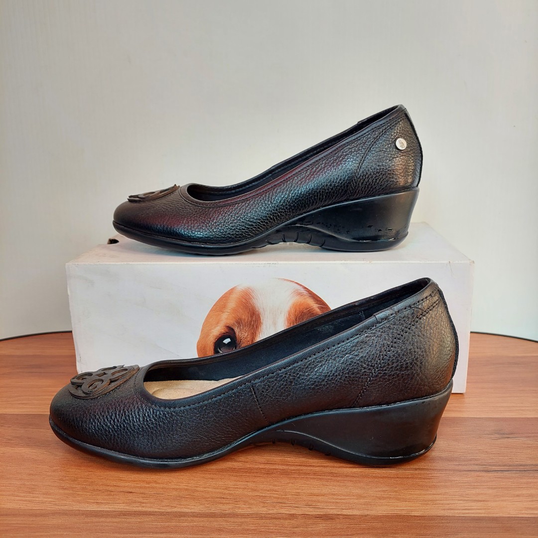 Hush Puppies Wedges Shoes Fesyen Wanita Sepatu di Carousell