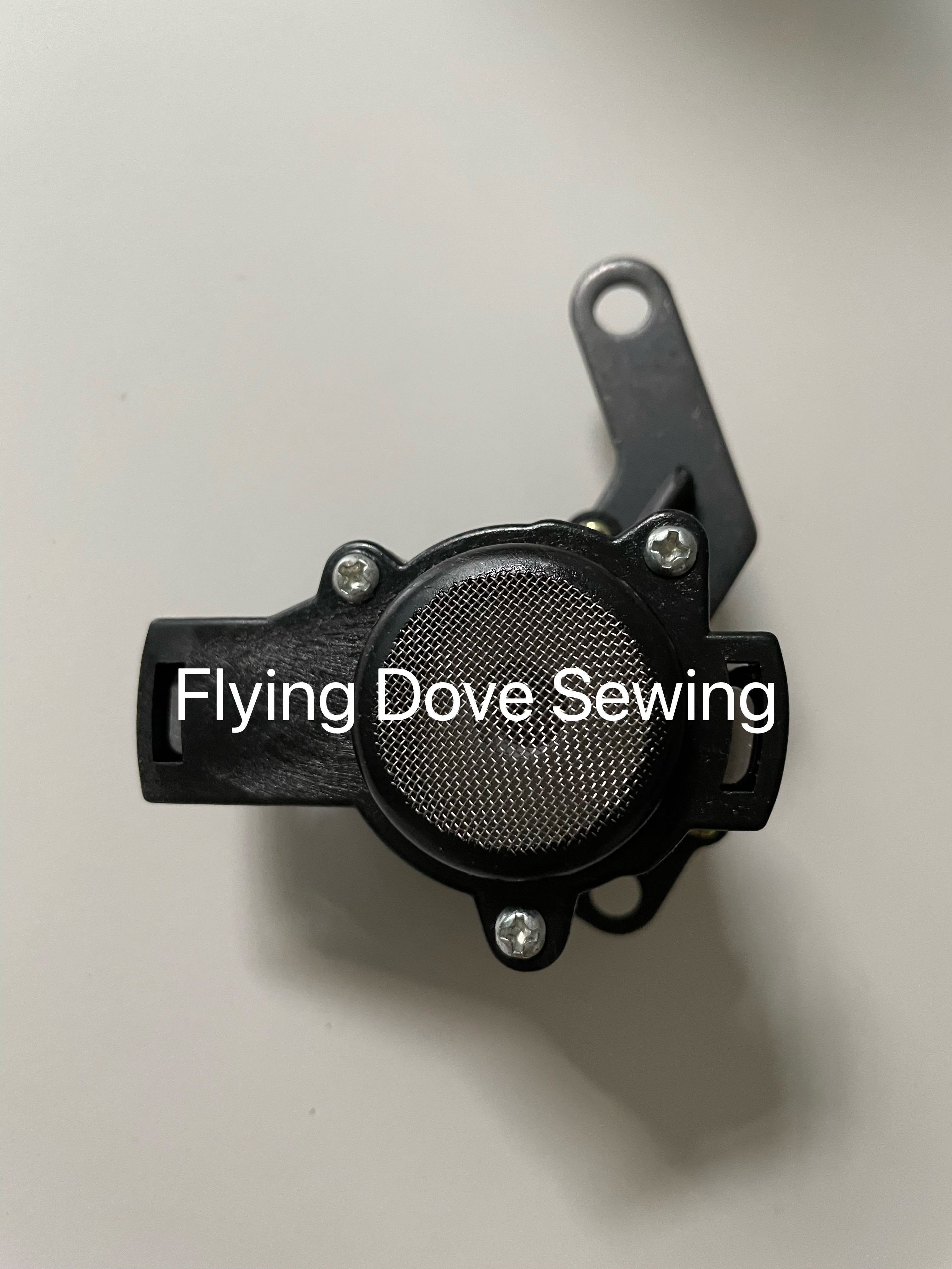 Industrial Sewing Machine Oil Pump, Everything Else on Carousell