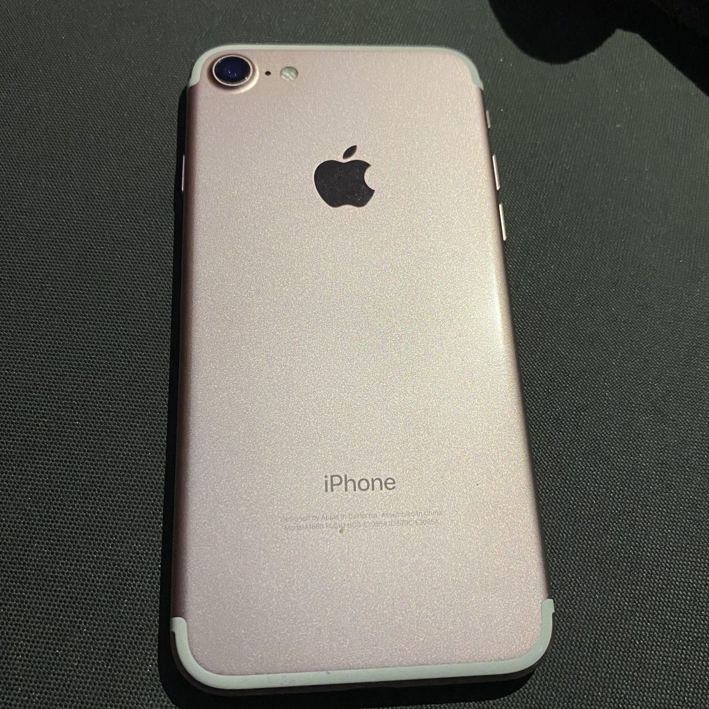 iPhone 7 Rose Gold 32 GB Softbank