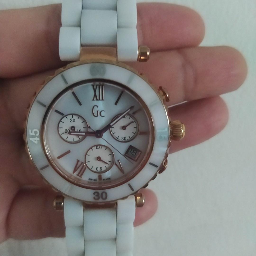 Guess best sale collection wanita