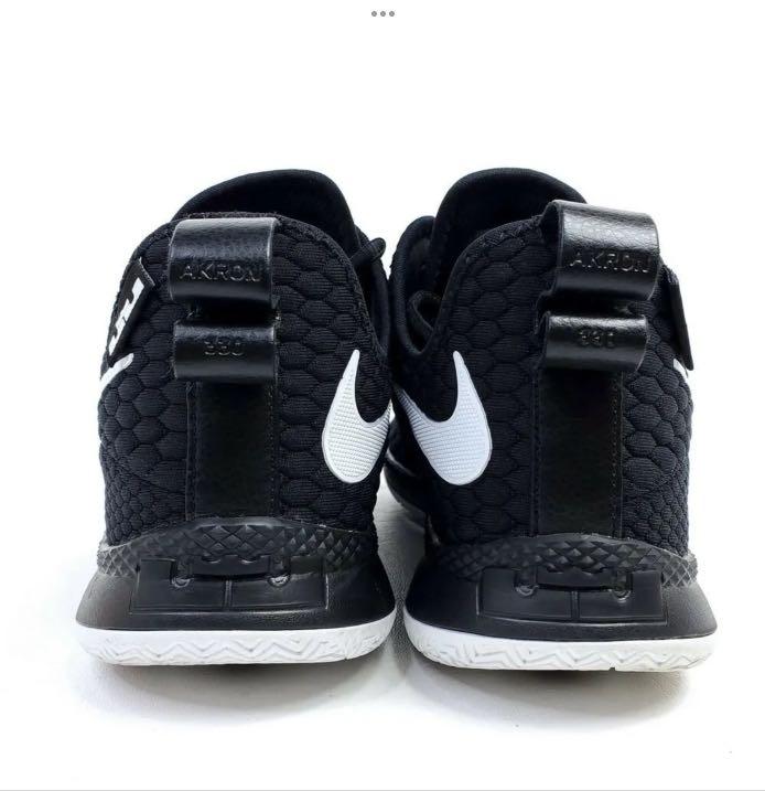 Lebron witness 3 hot sale canada