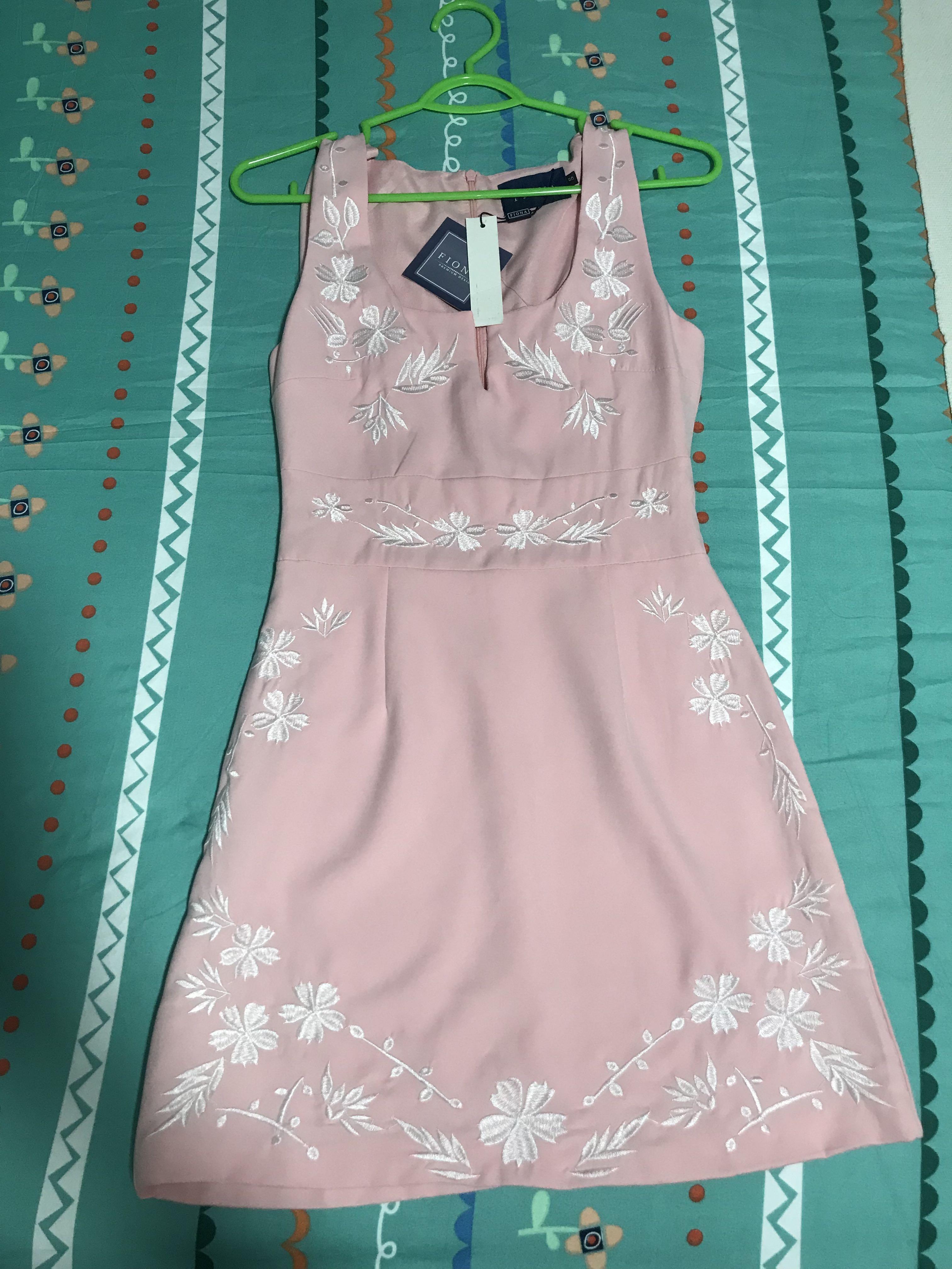 Light pink dress, Women's Fashion, Dresses & Sets, Dresses on Carousell