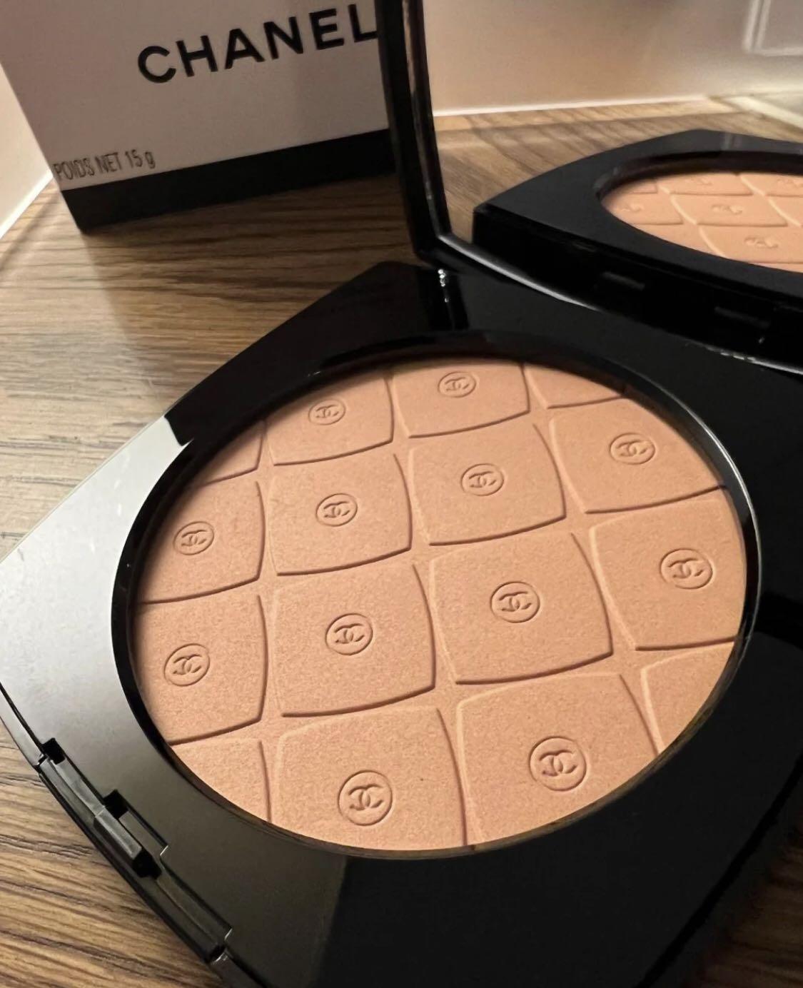 (LIMITED EDITION) Chanel LES BEIGES OVERSIZE HEALTHY GLOW HIGHLIGHTING  POWDER 15G