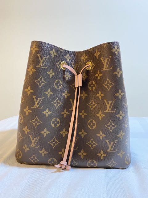 BANANANINA - LOUIS VUITTON Monogram Neonoe MM Rose Poudre Louis Vuitton  Reverse Monogram Chantilly Lock White Battle of monogram staple. Which team  are you? For order and details please contact by WhatsApp