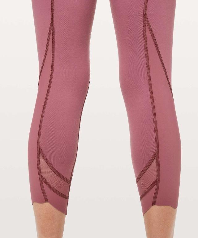 Lululemon Wunder Under Crop II *Roll Down Scallop Full-On Luxtreme 24 Pink