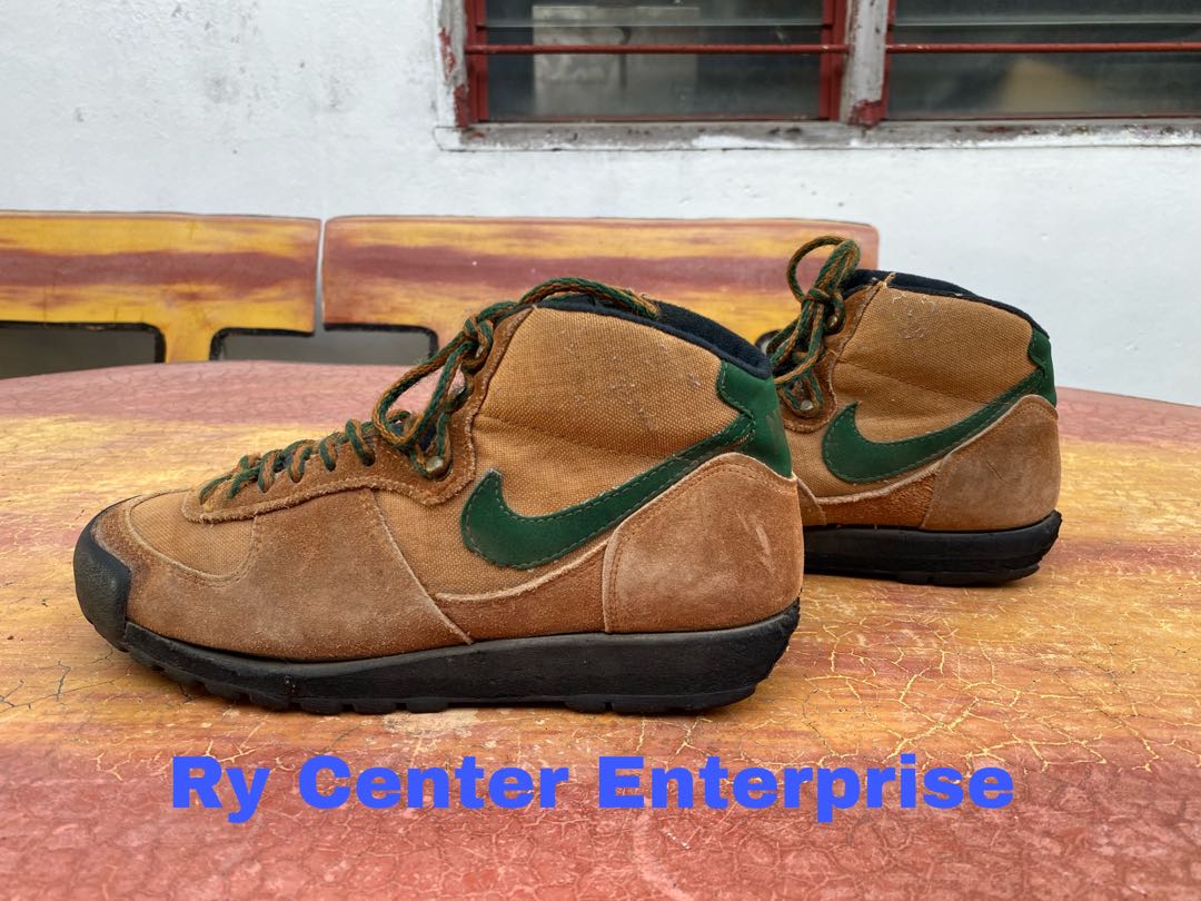 nike approach hiking boot