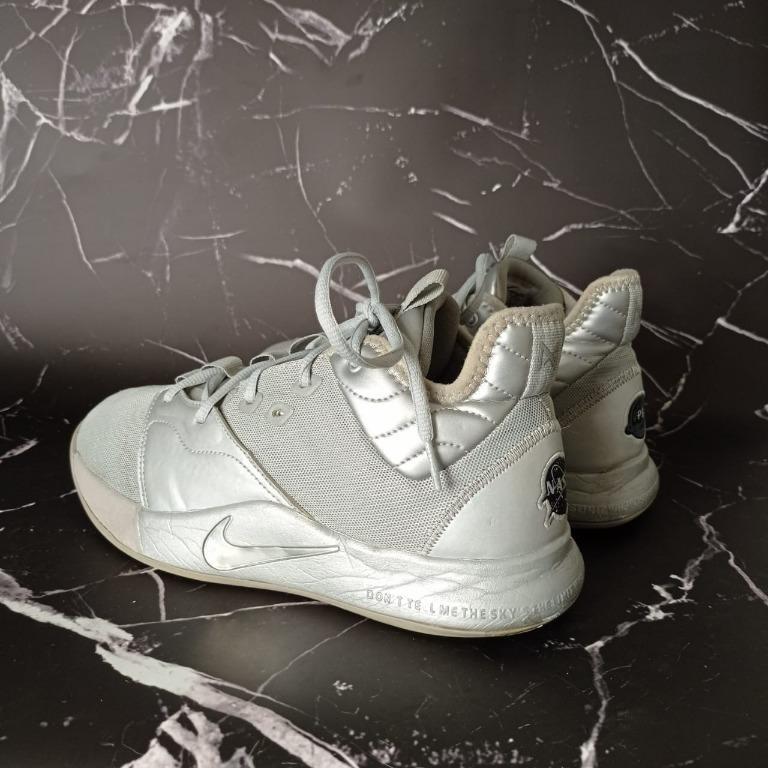 Nike NASA PG 3 Releasing in Silver size 42, Fesyen Pria, Sepatu