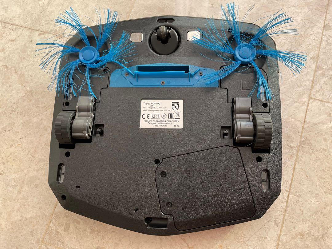 Philips FC8792 SmartPro Easy Robot Vacuum, TV & Home Appliances, Vacuum Cleaner & Housekeeping