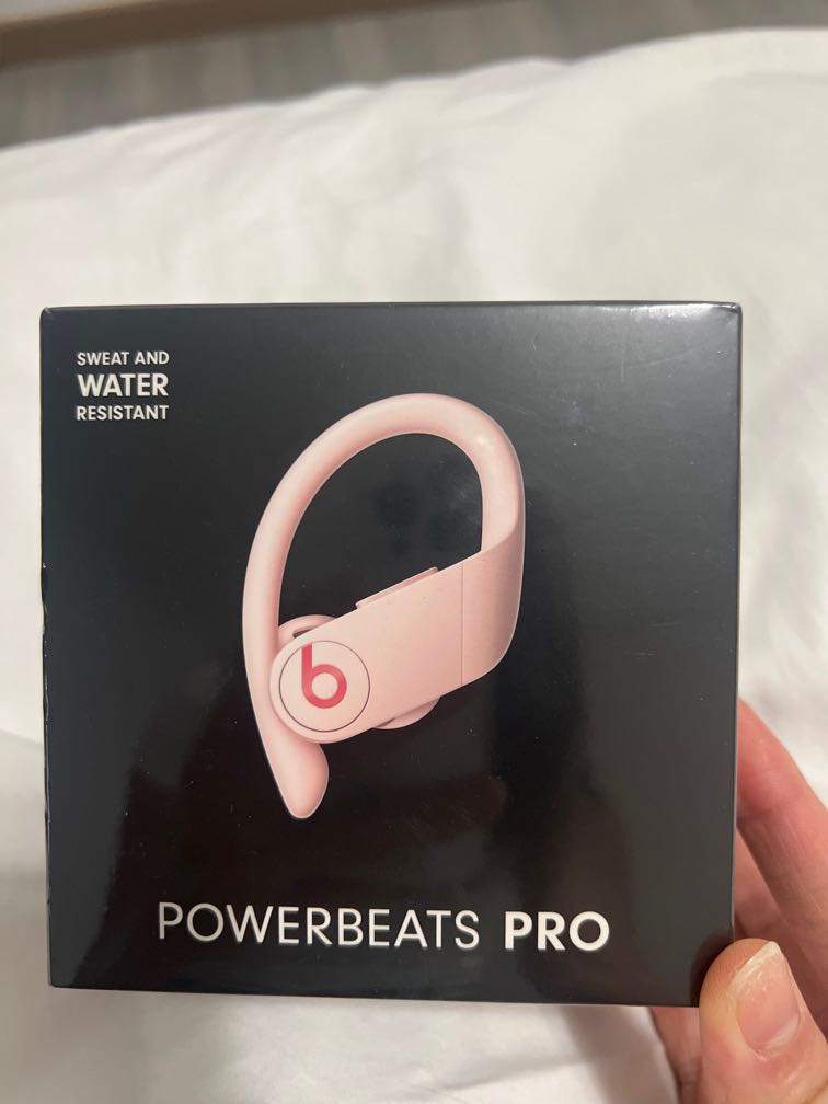 Powerbeats Pro (sweat and water 