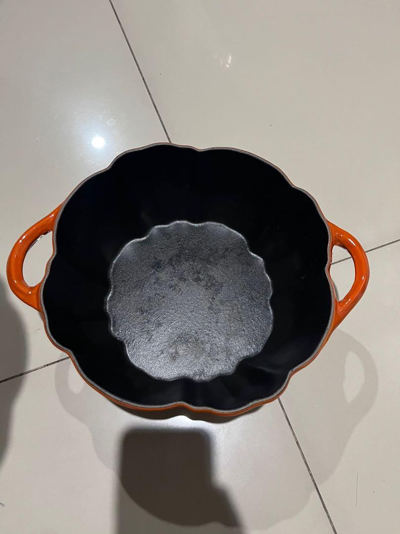 Staub Pumpkin (Category: Other Kitchenware & Tableware) located in Quezon City. Submitted by tracesy (Listing ID 1166619639, Image 2). Description: .