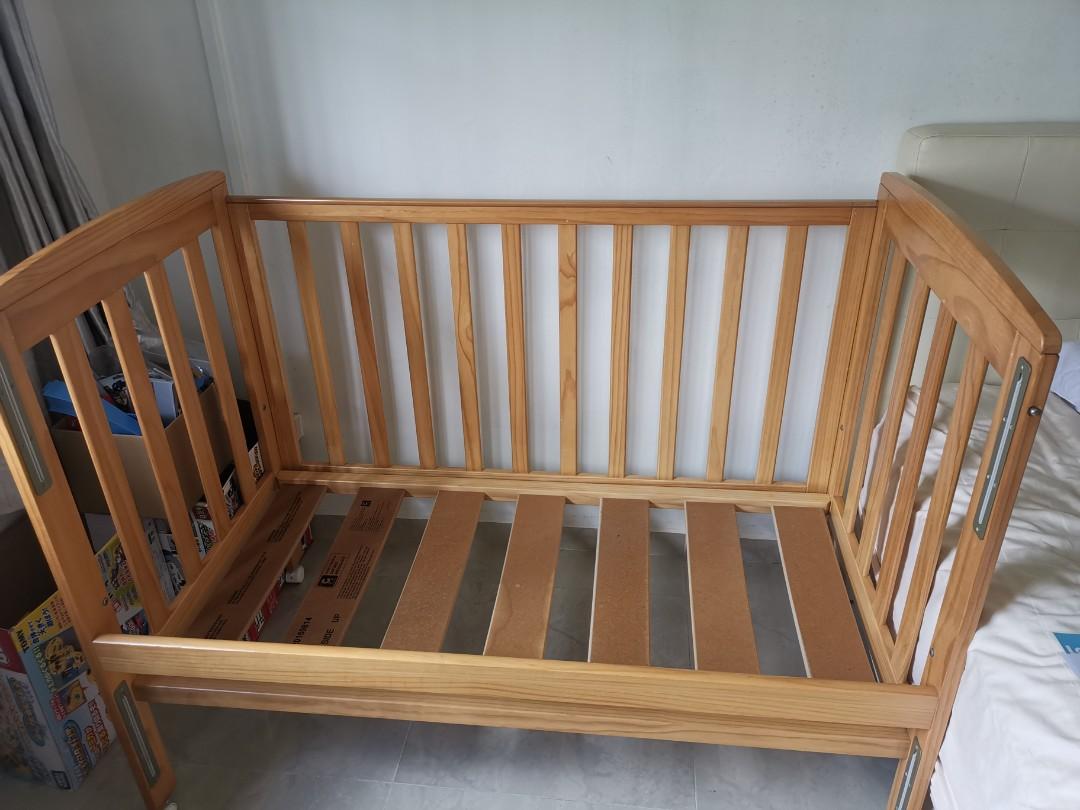 Sussex universal cot best sale bed