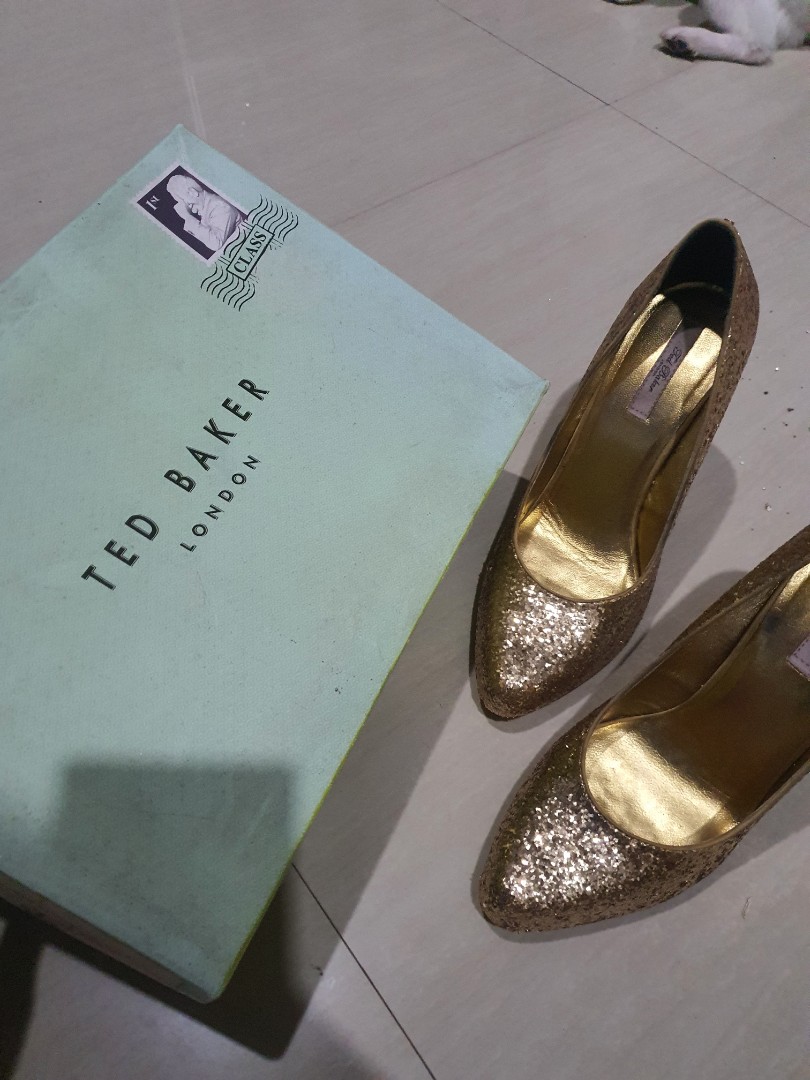 Ted Baker high heels soft gold, Fesyen Wanita, Sepatu di Carousell