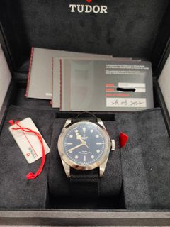 （分類：）位於 。 由 benwatches 提交（商品編號 1166342817，圖片 1）。簡介： 。
