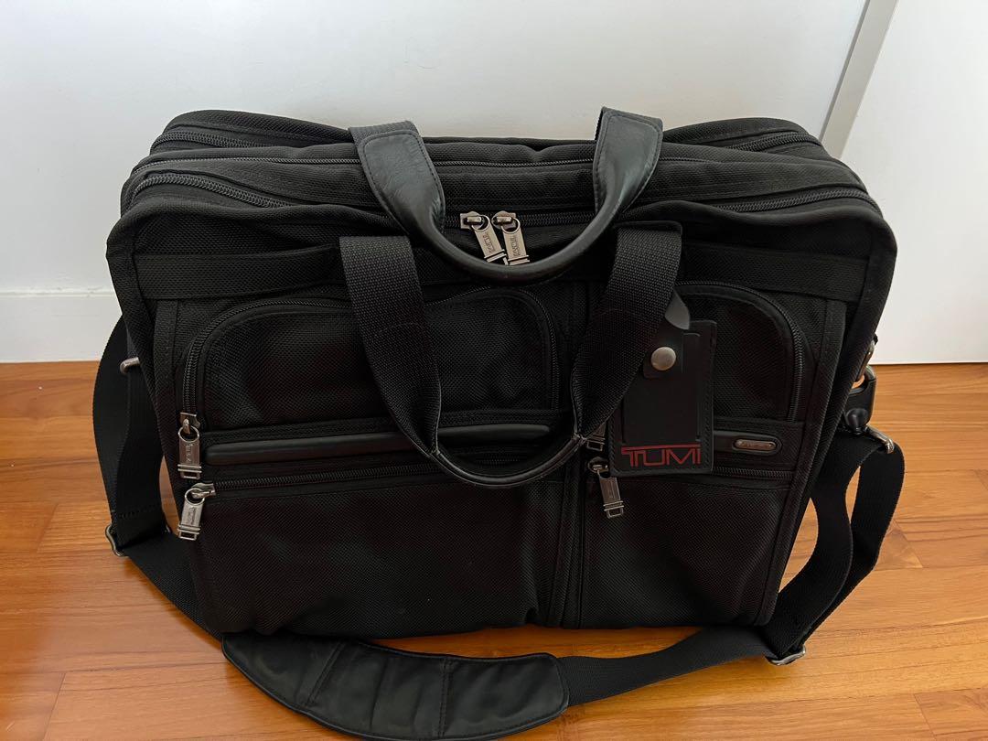 Tumi Alpha expandable pilot/business bag., Hobbies & Toys, Travel ...