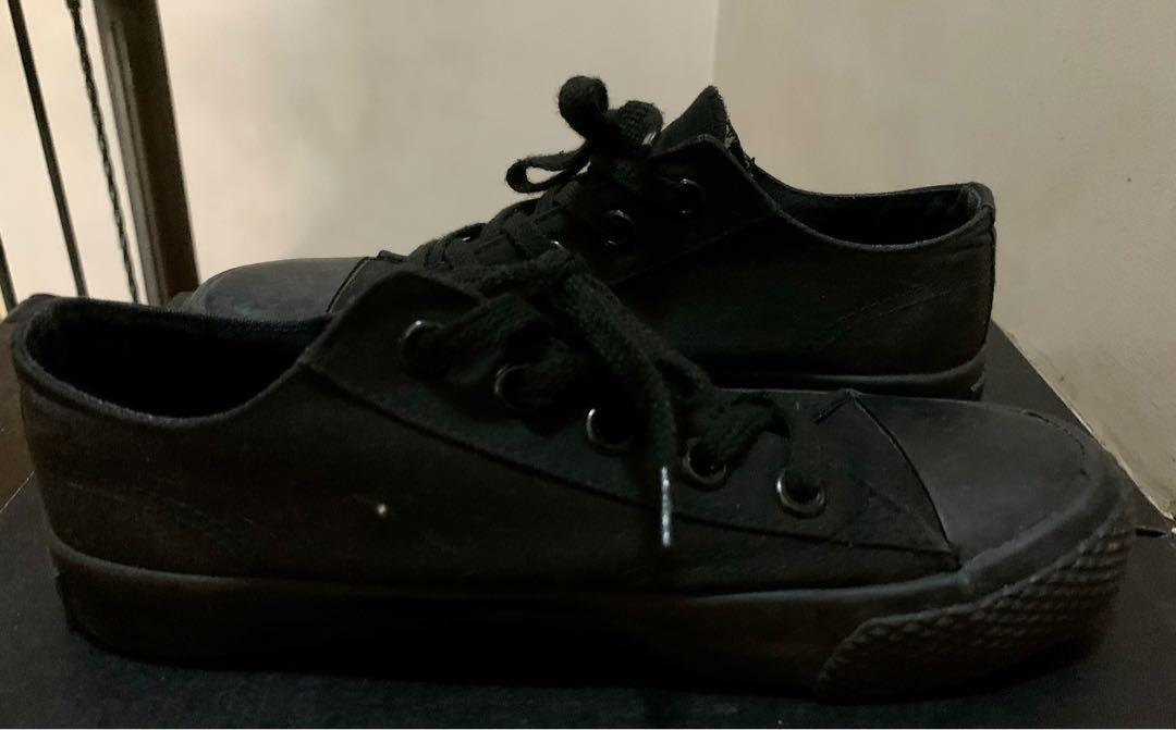 Unisex Airwalk All Black Sneakers Women s Fashion Footwear