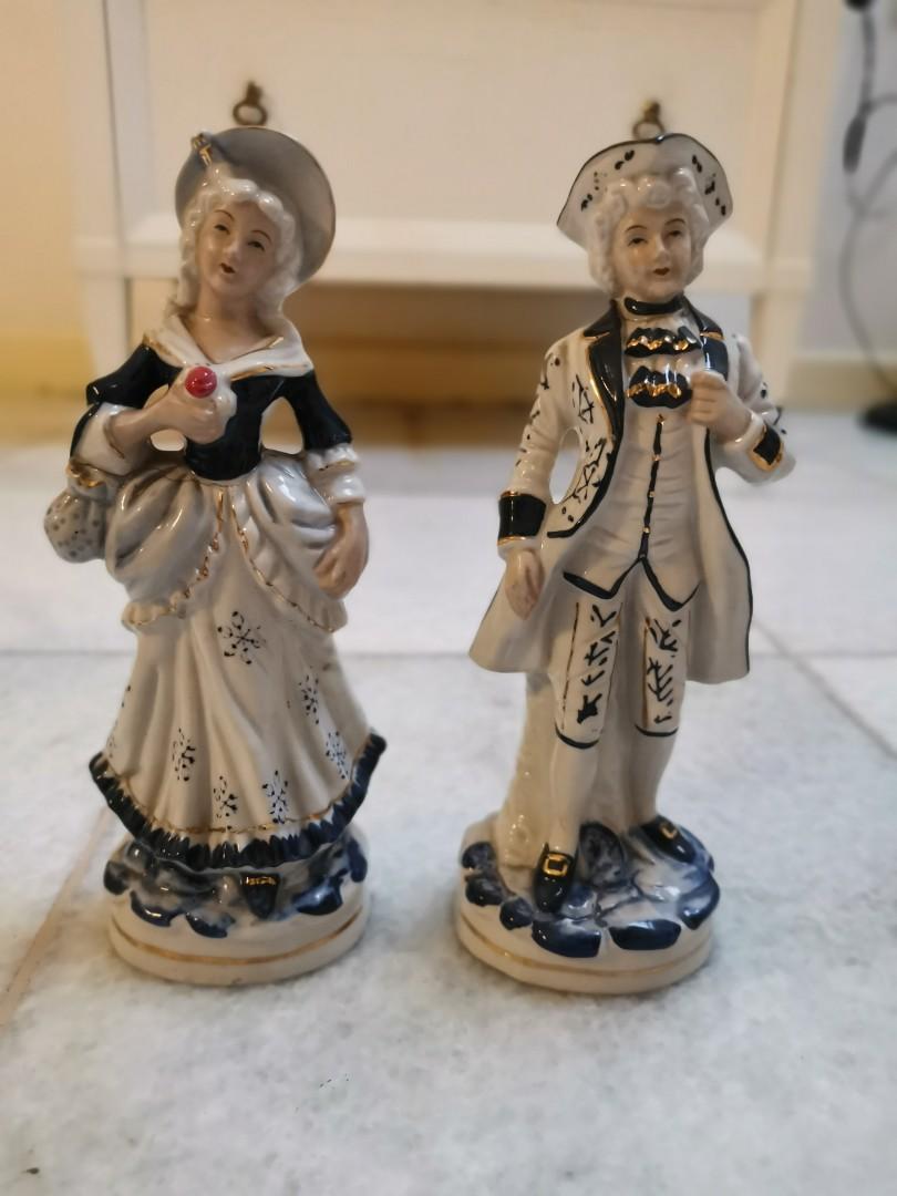 Vintage Porcelain Couple Set of 2, Blue 