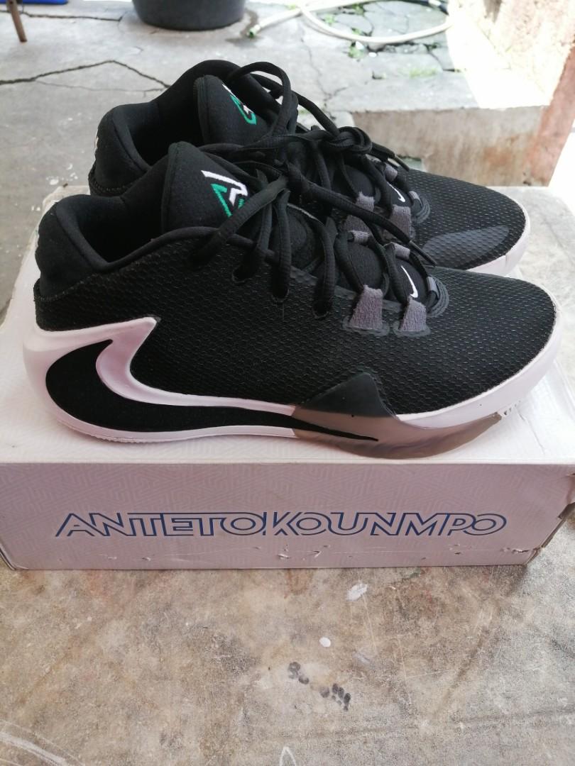 zoom freak custom
