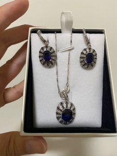 18K white gold - unheated Blue sapphire, onyx, white sapphires earring and necklace set - perfect gift