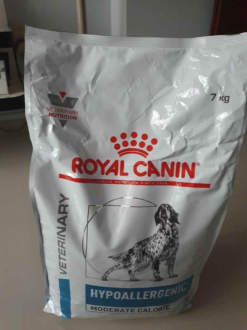 Royal canin moderate calorie hypoallergenic best sale