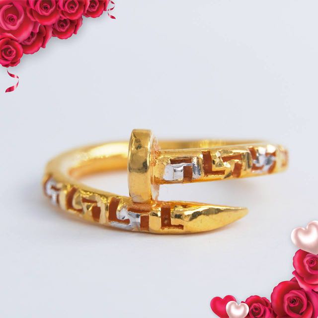 Gold fendi outlet ring