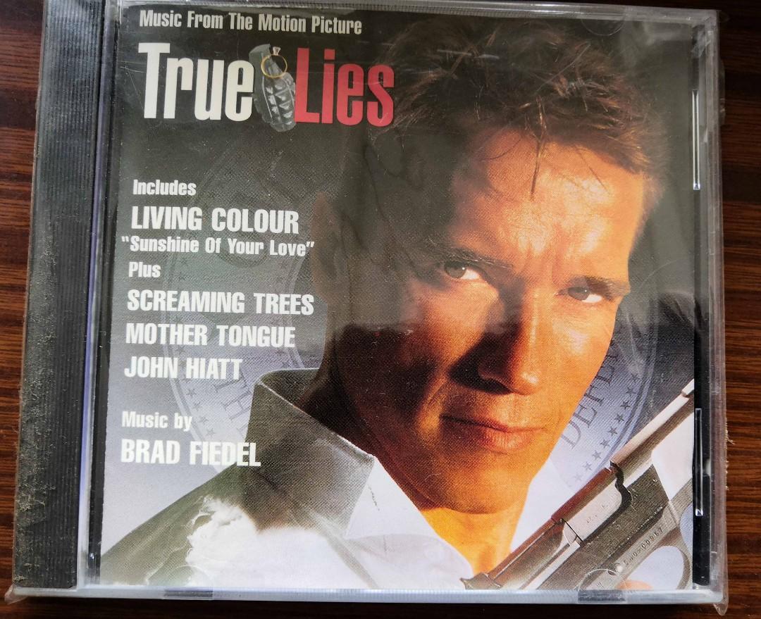 占士金馬倫真實謊言True Lies 電影原聲大碟OST CD 美版9成新保存良好, 興趣及遊戲, 音樂、樂器& 配件, 音樂與媒體- CD 及