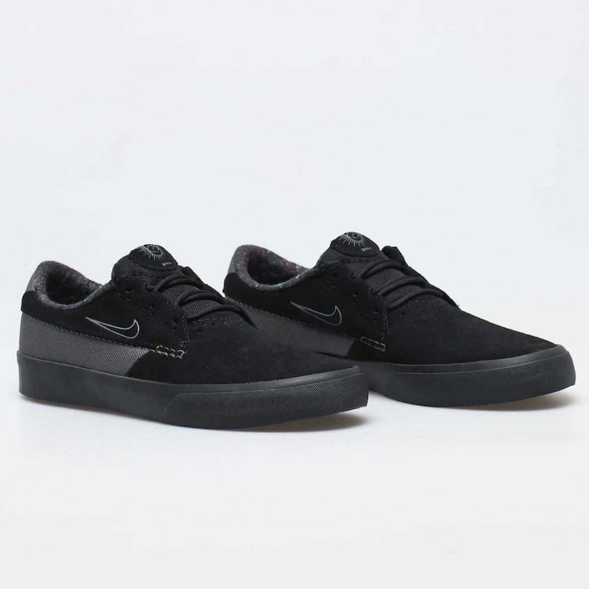 All black nike sb shoes discount