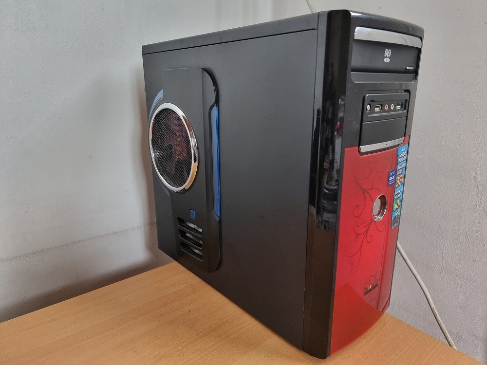 AMD A8 6600K 8GB Ram 500GB HDD 1GB AMD Radeon HD 8570D CPU