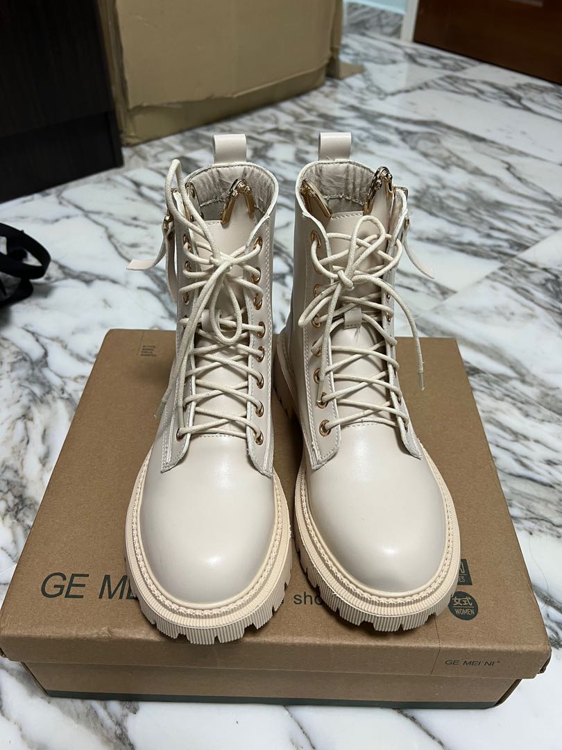 Apricot Boots, Women's Fashion, Footwear, Boots on Carousell