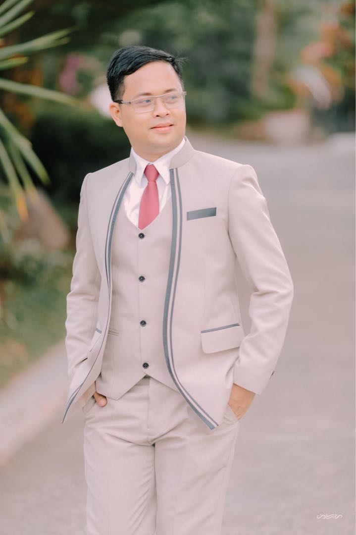 Armani Suit for Groom, Men's Fashion, Tops & Sets, Sets & Coordinates on  Carousell