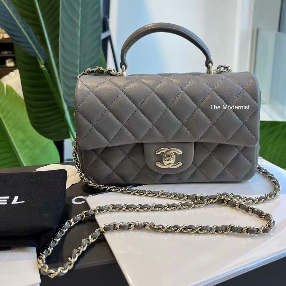 Chanel 22 Small Handbag in Grey Canvas