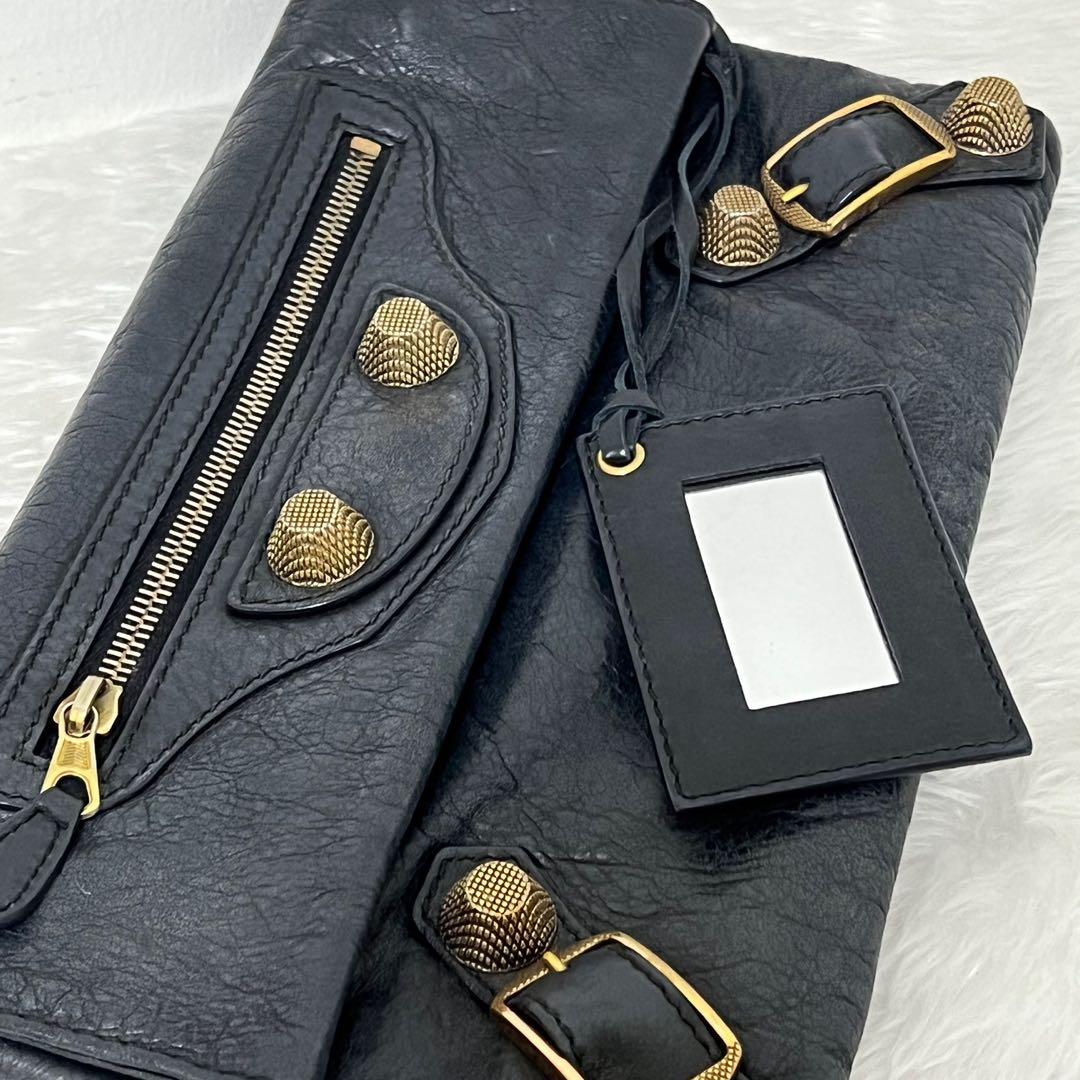 balenciaga giant envelope