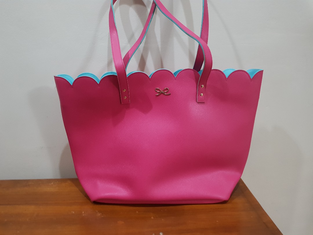 Bath and body works tote bag, Women's Fashion, Bags & Wallets, Tote