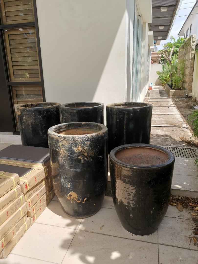 Big Black Pot, Furniture & Home Living, Gardening, Pots & Planters on