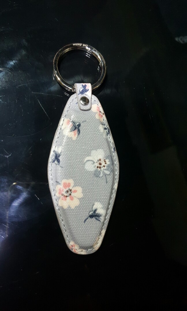 Cath Kidston Floral Key Holder, Women's Fashion, Watches & Accessories