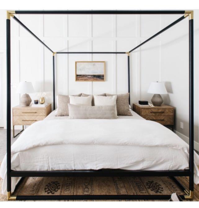 CB2 Queen Canopy Bed with Mattress Included Crate&Barrel Taylor B 