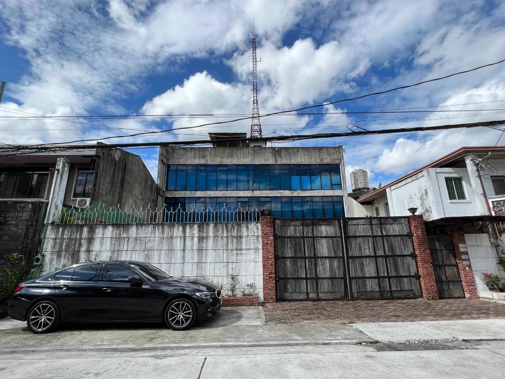 Commercial Property Building with House & Lot San Isidro Makati