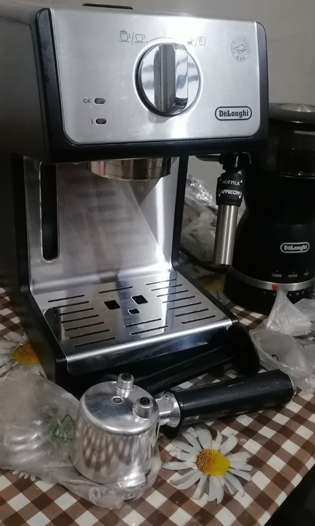Delonghi Espresso Machine Ecp 35.31 and Delonghi KG49 Coffee Grinder