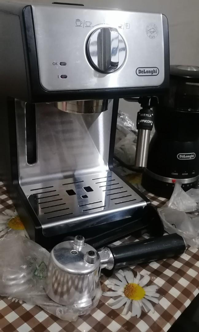 Delonghi Espresso Machine Ecp 35.31 and Delonghi KG49 Coffee Grinder