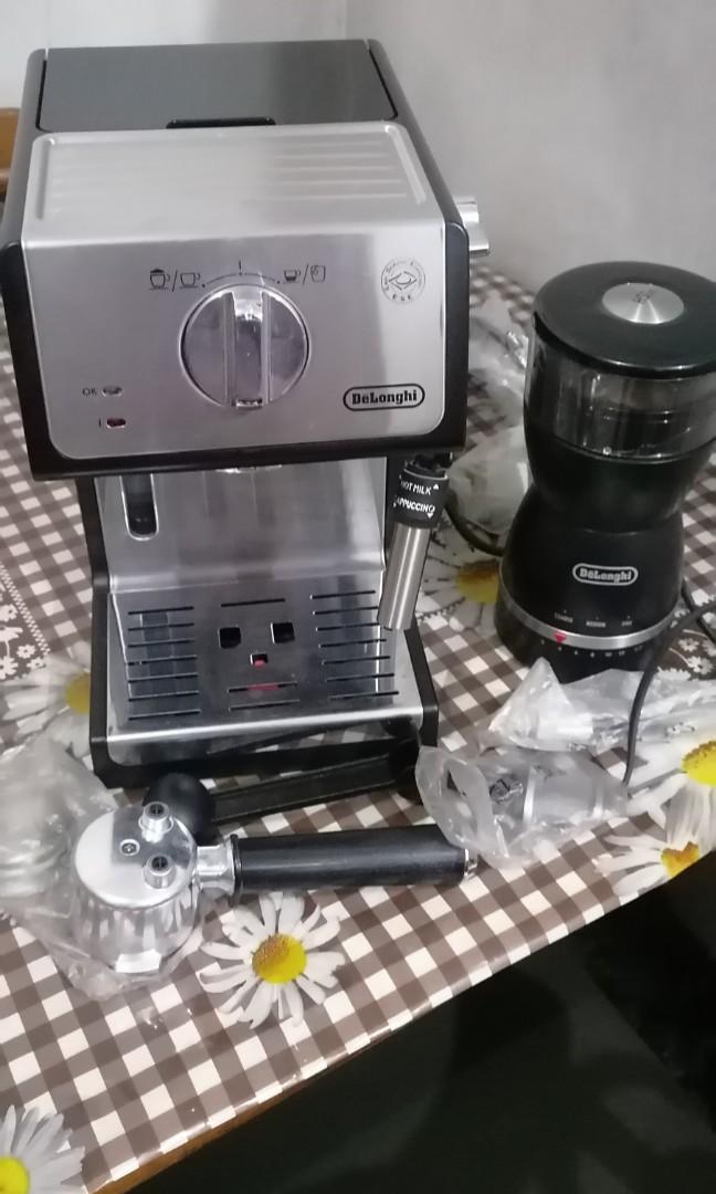 Delonghi Espresso Machine Ecp 35.31 and Delonghi KG49 Coffee Grinder