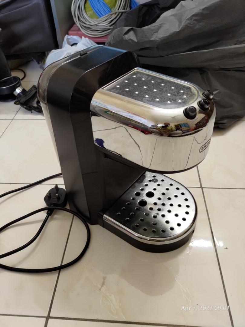Espresso coffee machine Delonghi EC270, Looking For on Carousell